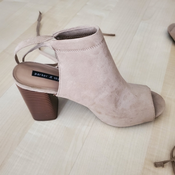 Parker And Sky Open Toe Tan Shoe Size 11 - Picture 3 of 10